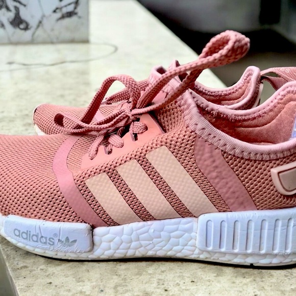 Adidas Originals running shoe
NMD_R1 W Sz 7 1/2 pink / salmon gently used - Picture 3 of 6